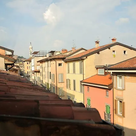 Apartment Top Suites - Piazza Pontida Loft Bergamo