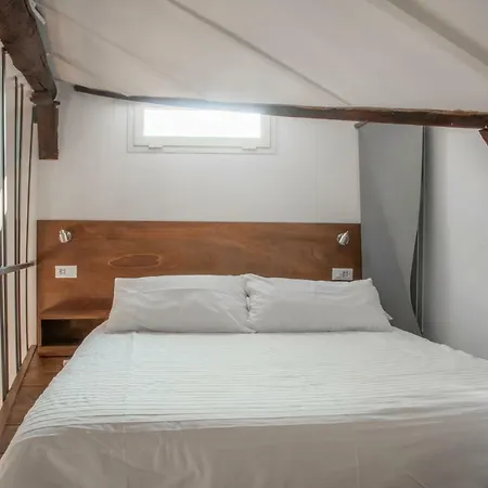 Top Suites - Piazza Pontida Loft Apartment *